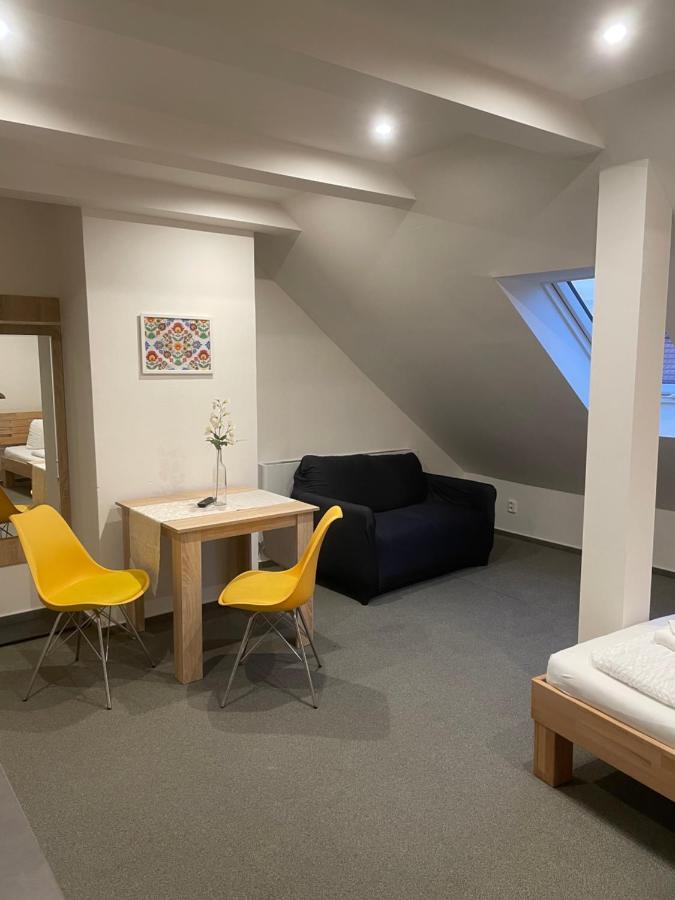 Mikulov Inn - Apartments Slunce Екстериор снимка