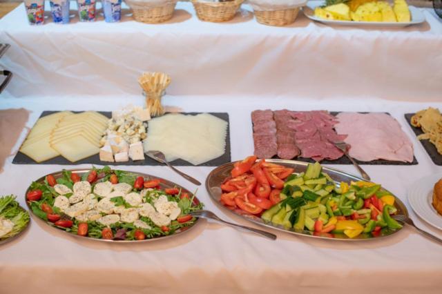 Mikulov Inn - Apartments Slunce Екстериор снимка